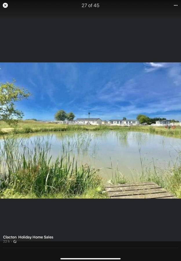 Summer Breeze Deluxe Caravan Rental Saint Osyth Экстерьер фото