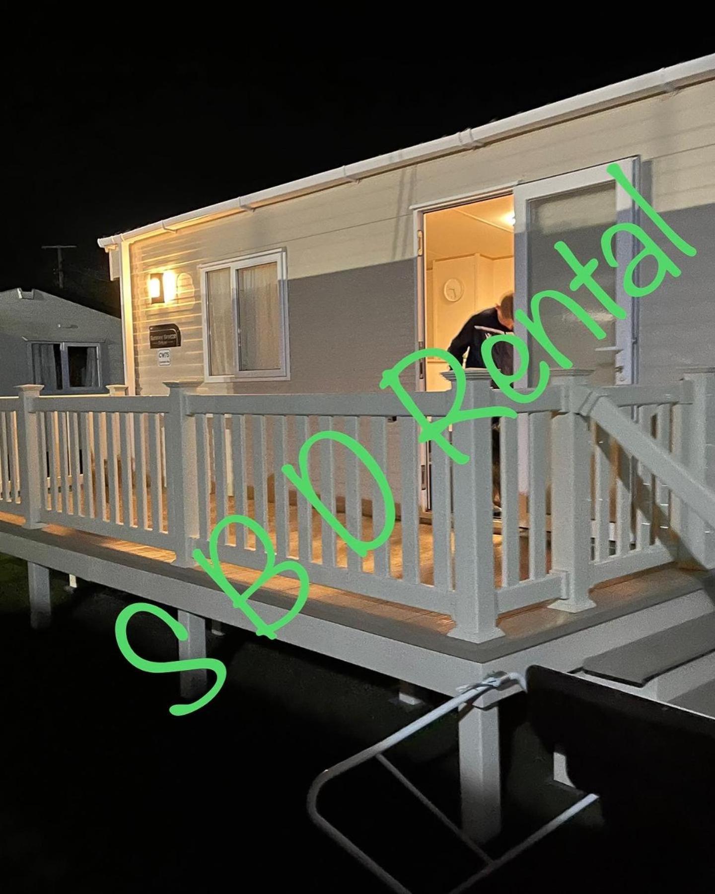 Summer Breeze Deluxe Caravan Rental Saint Osyth Экстерьер фото